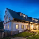 Dvur Hanis - Adults Only - Deti Od 12 Let Hotel Marsov nad Metuji