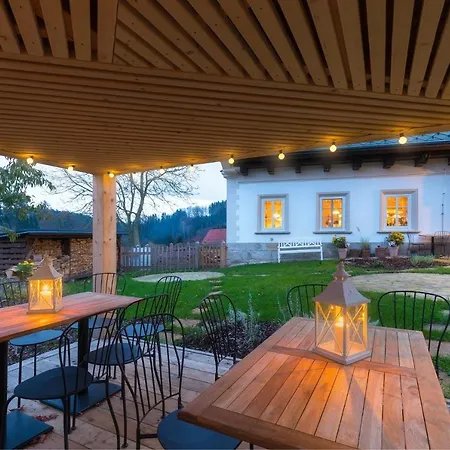 Dvur Hanis - Adults Only - Deti Od 12 Let Guest house