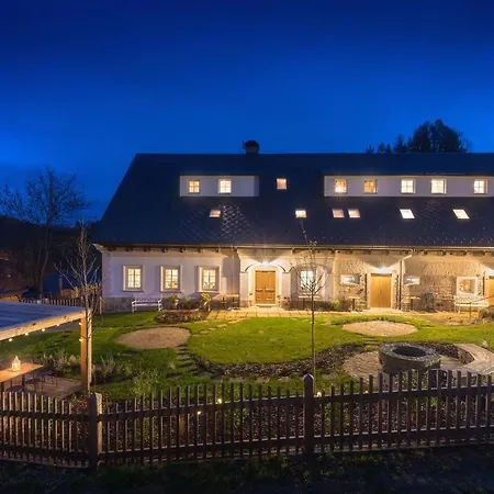 Hotell Dvůr Haniš
